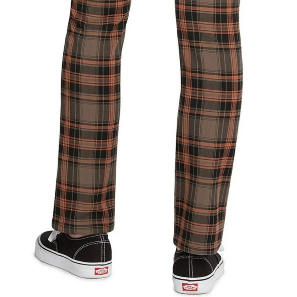 COPY - NWT Junior's Dickies Plaid Pants in Auburn - Picture 3 of 6